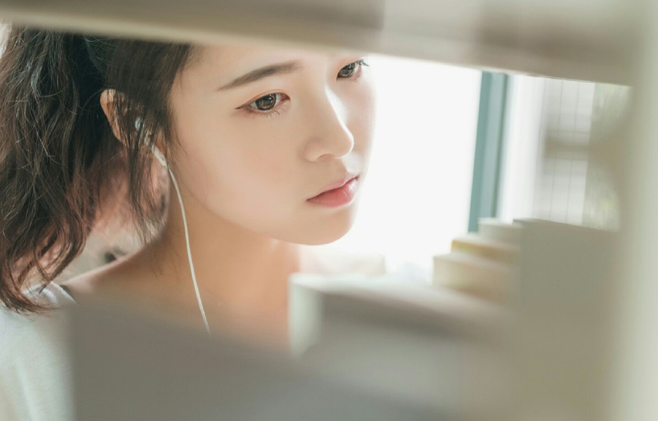 “噗~”